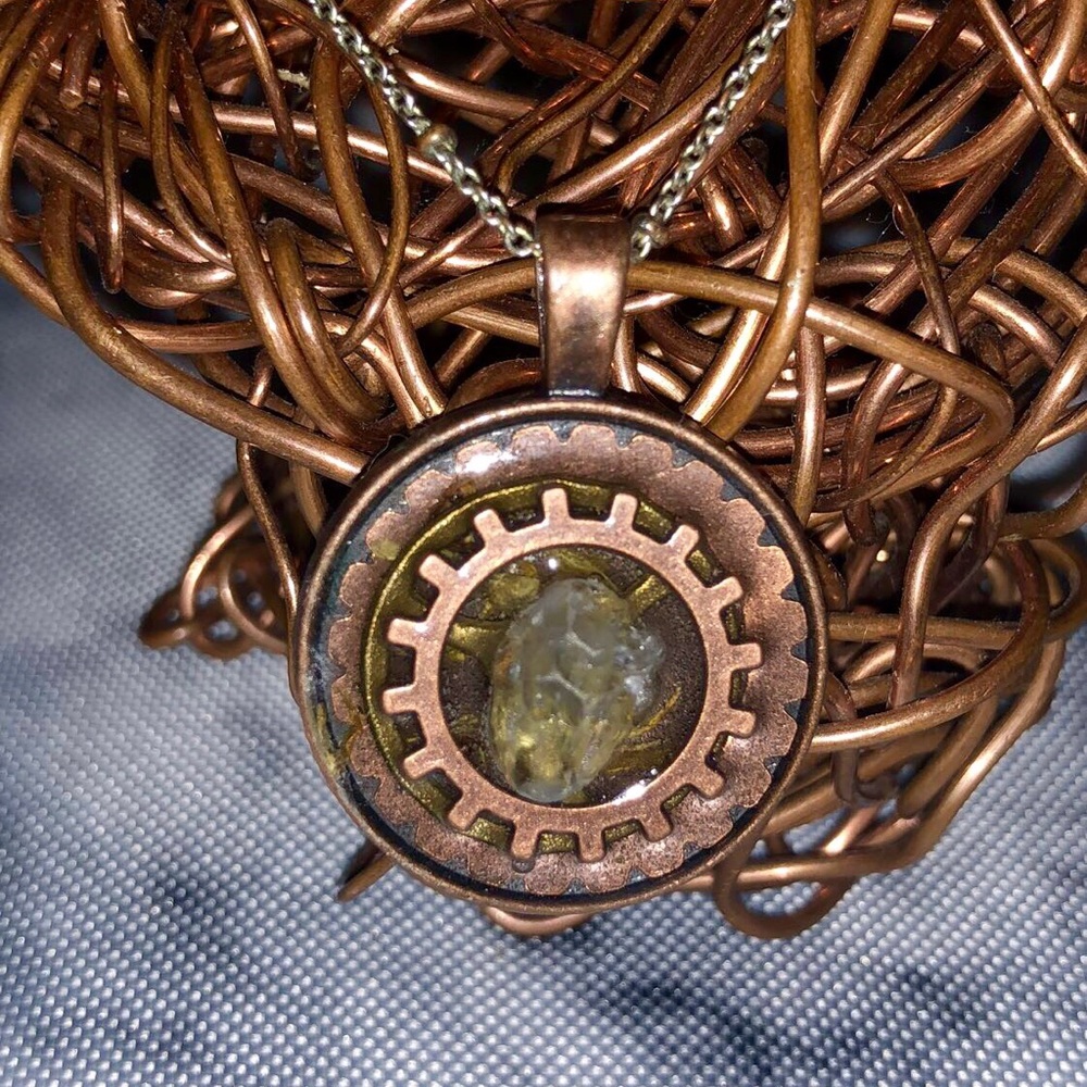*HANDMADE* Steampunk Resin Necklace 🦋